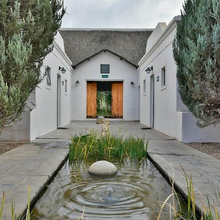 麦格雷戈 Temenos Retreat酒店 外观 照片